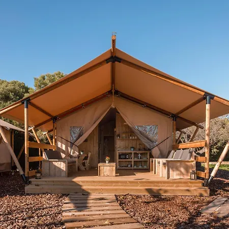 Holacamp Garrofer Parque de Campismo Sitges