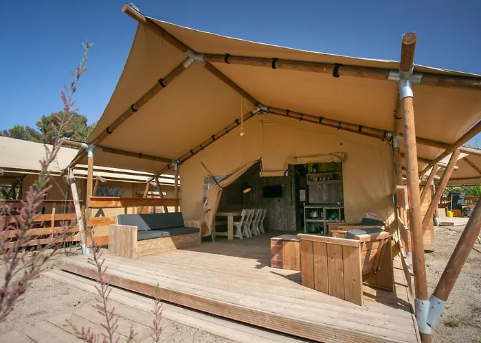 Campsite Holacamp Garrofer 2*