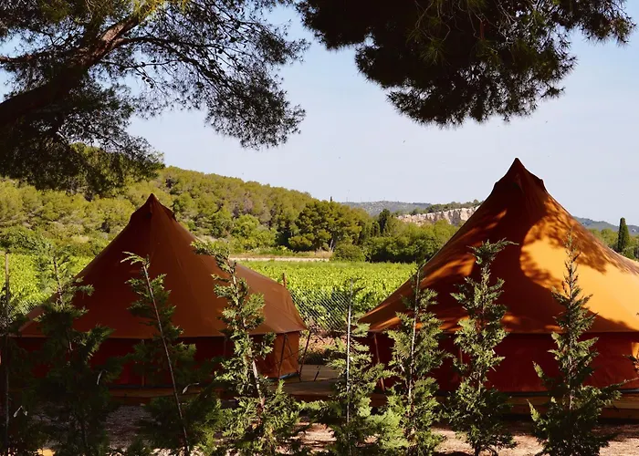 Holacamp Garrofer 2*
