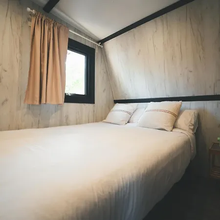 Holacamp Garrofer 2* Сиджес