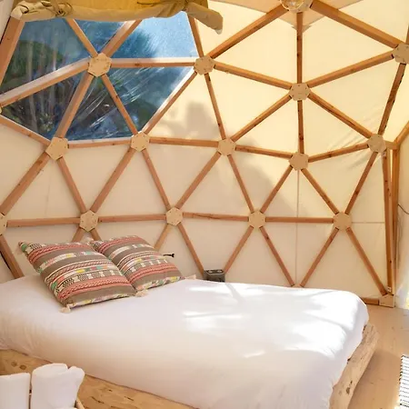 Кемпинг Holacamp Garrofer Сиджес
