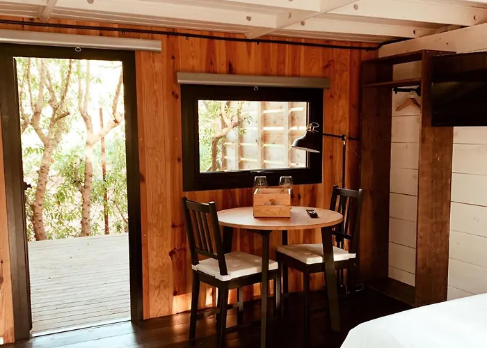 Holacamp Garrofer 2* سيدجيس
