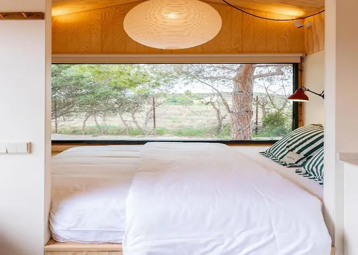 Holacamp Garrofer مكان تخييم